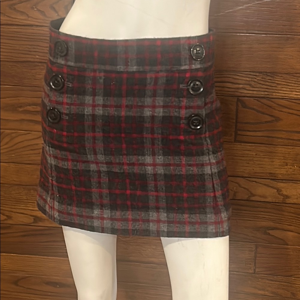 GAP Plaid Mini Skirt in Red and Gray